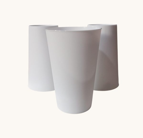 vaso conico blanco